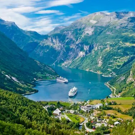 Irenegarden - Fjord View