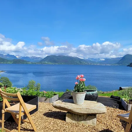 아파트 Irenegarden - Fjord View *