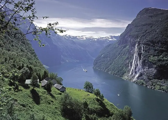 아파트 Irenegarden - Fjord View *